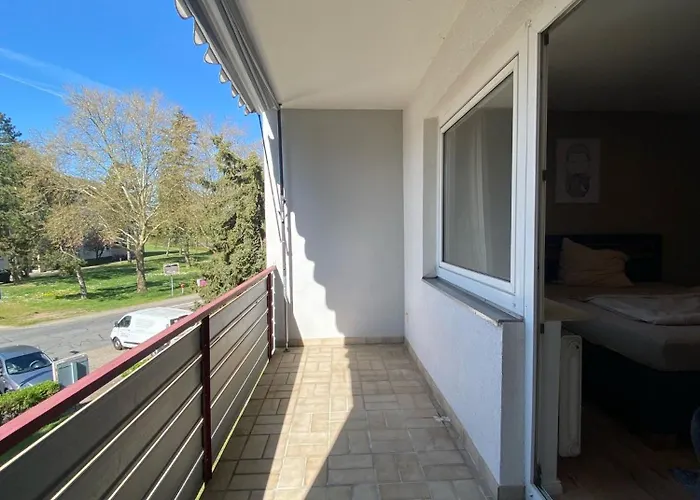 Apartment 1-zimmerwohnung Mit Balkon *